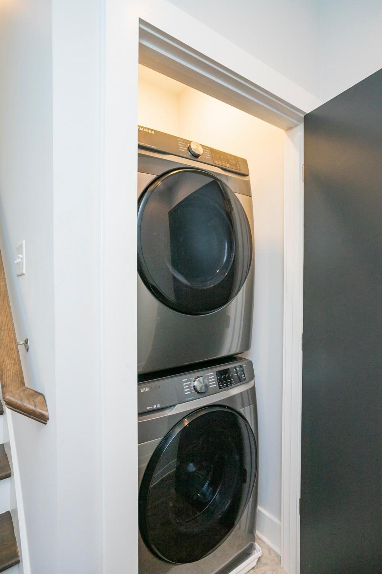 Luxury Townhome Skyline Views Mins To Dt ナッシュビル エクステリア 写真