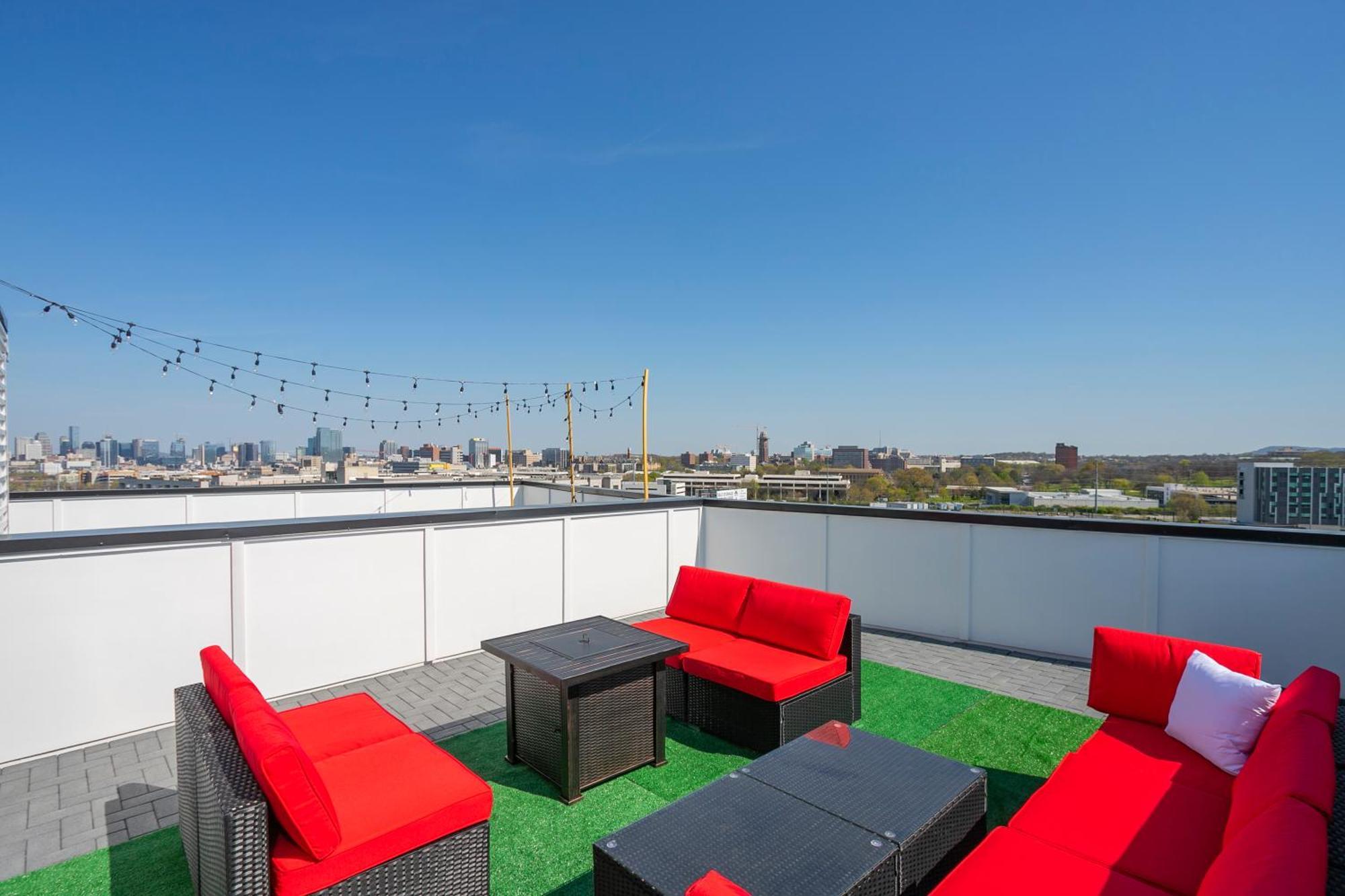 Luxury Townhome Skyline Views Mins To Dt ナッシュビル エクステリア 写真