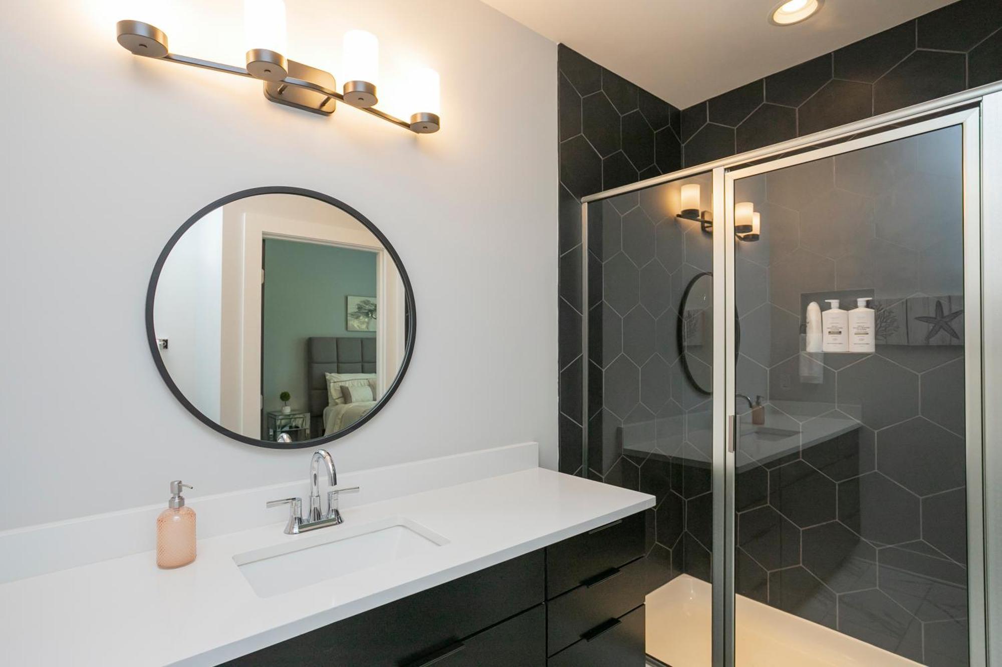 Luxury Townhome Skyline Views Mins To Dt ナッシュビル エクステリア 写真