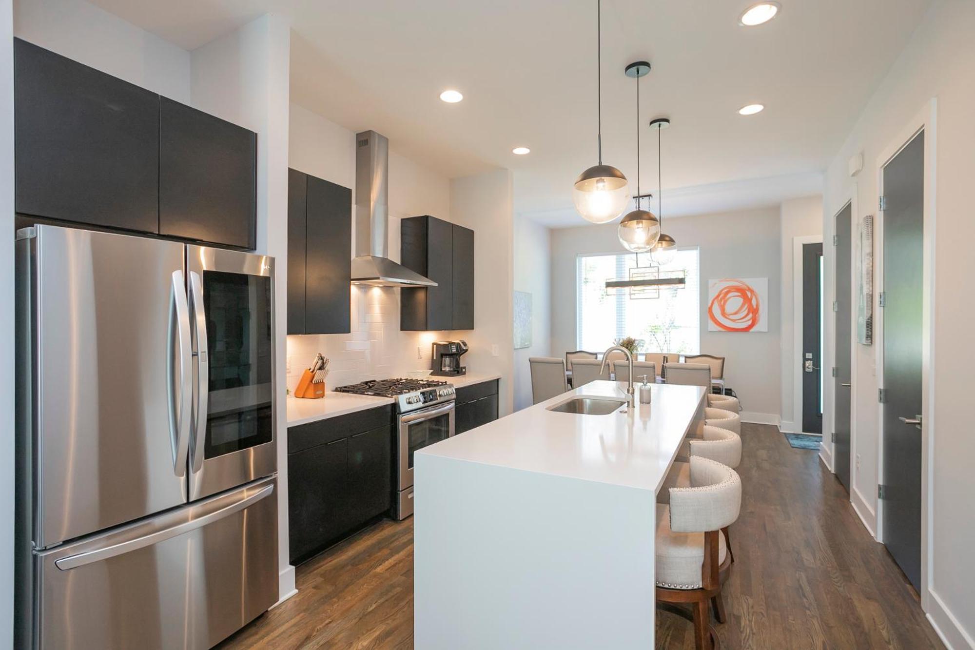 Luxury Townhome Skyline Views Mins To Dt ナッシュビル エクステリア 写真
