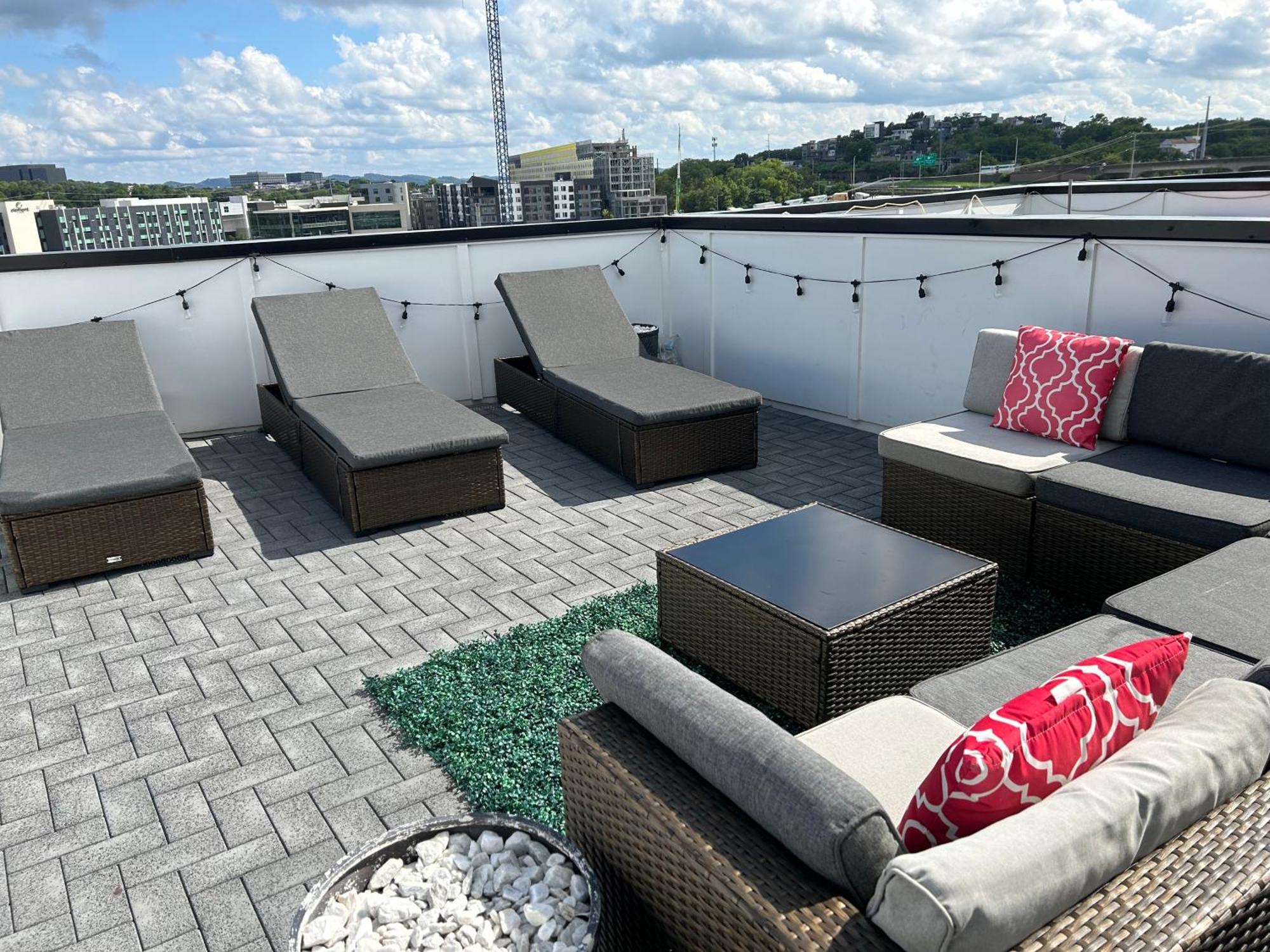 Luxury Townhome Skyline Views Mins To Dt ナッシュビル エクステリア 写真
