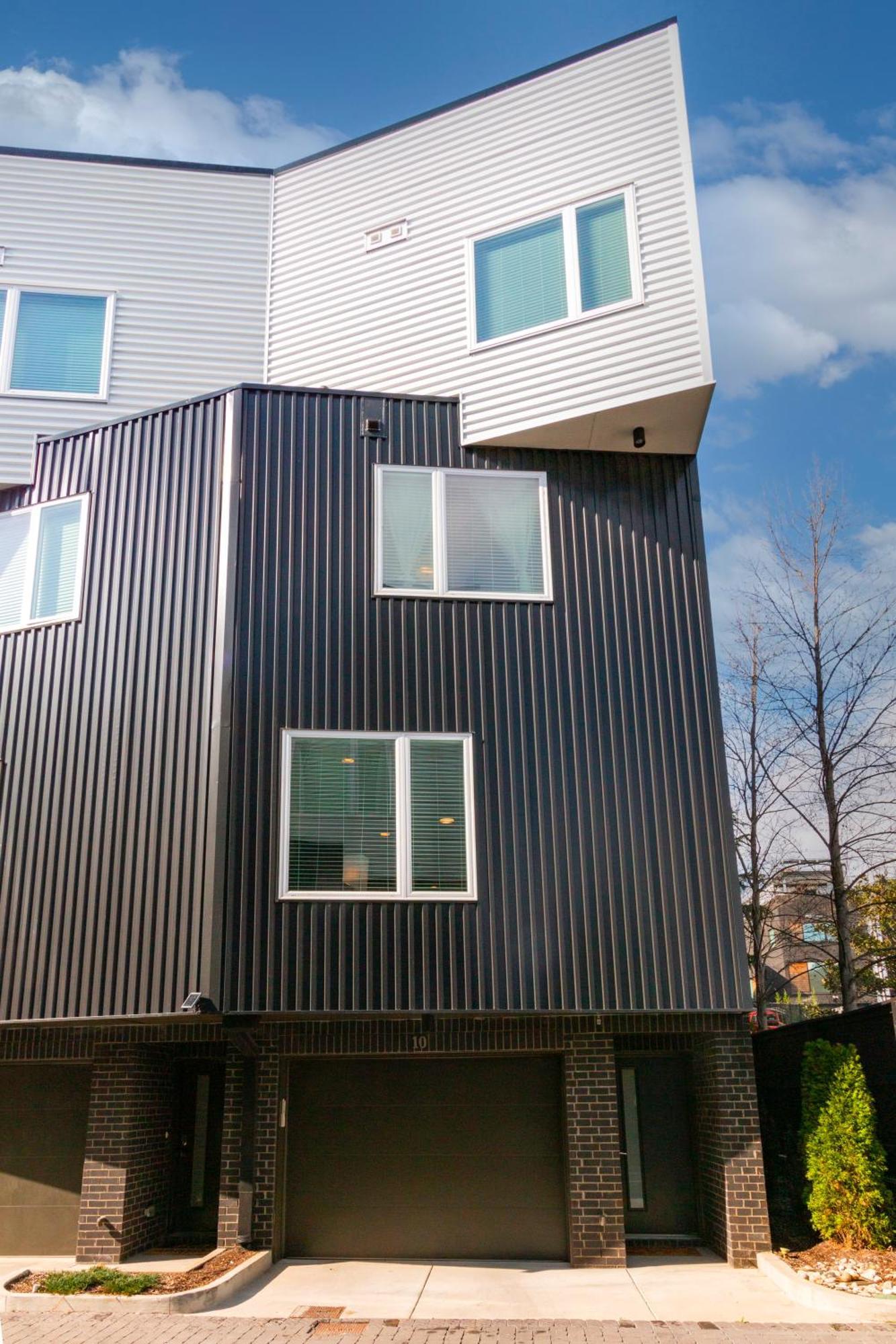 Luxury Townhome Skyline Views Mins To Dt ナッシュビル エクステリア 写真